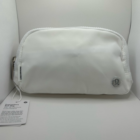 Lululemon Everywhere Belt Bag – White - NWT - Picture 1 of 6